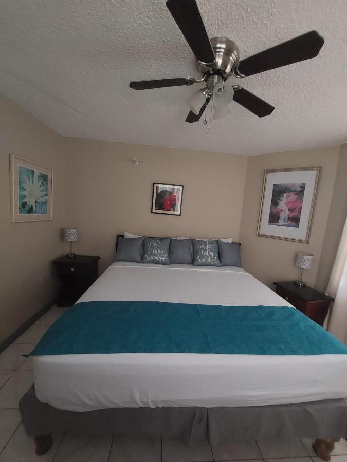 Rosi Ocean Sand Hotel Apt Ocho Rios Esterno foto